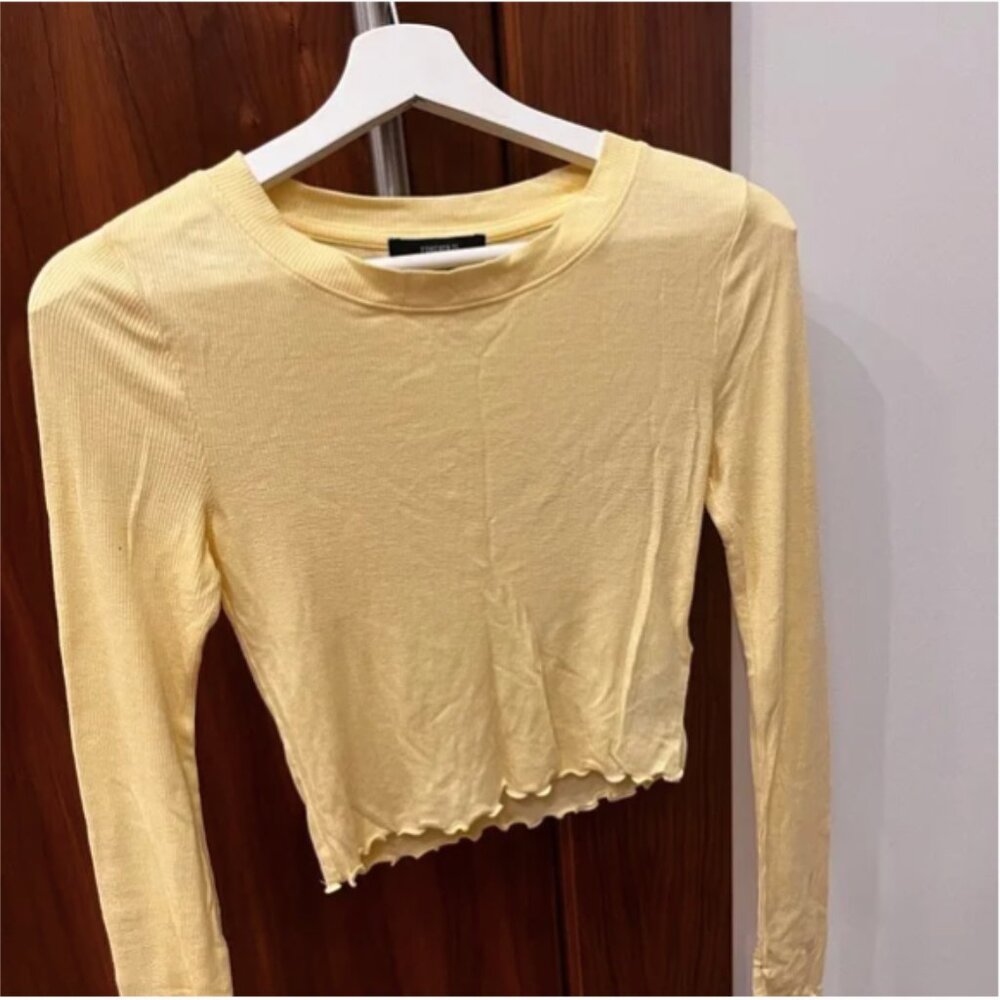 Forever 21 T-Shirt